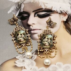 Vintage Estate Palace Crystal Pearl Oil Painting Gold Drop Earrings